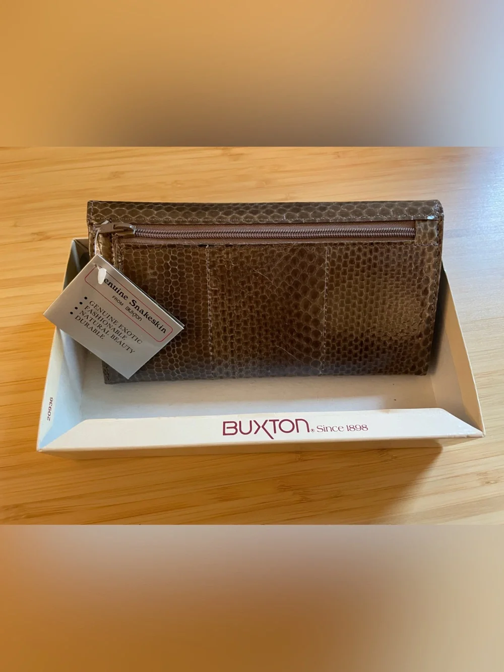 NWT Buxton Genuine Snake Skin 70s Clutch Wallet Organizer